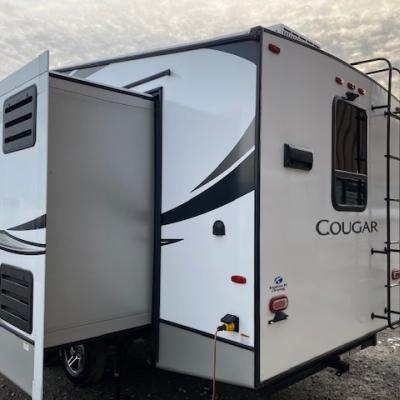 2021 Couger Half Ton 5th Wheel 